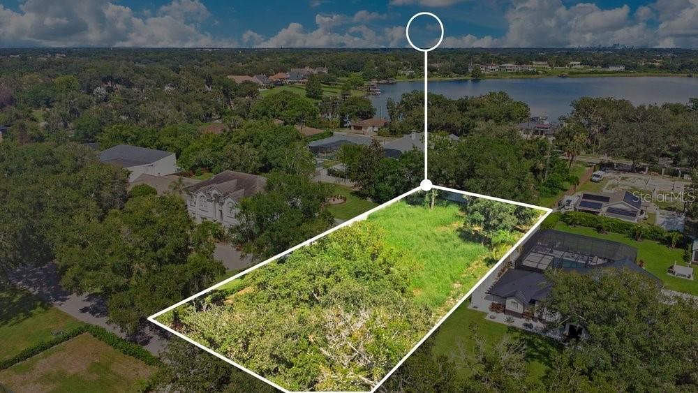待售: $500,000 (0.44 acres)