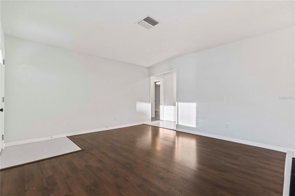В аренду: $3,900 (3 спален, 2 ванн, 1419 Квадратных фут)