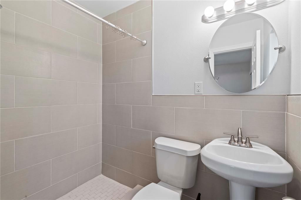 В аренду: $3,900 (3 спален, 2 ванн, 1419 Квадратных фут)
