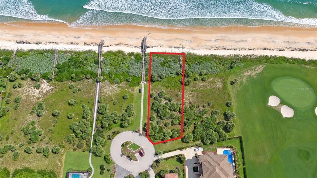 En Venta: $1,650,000 (0.35 acres)
