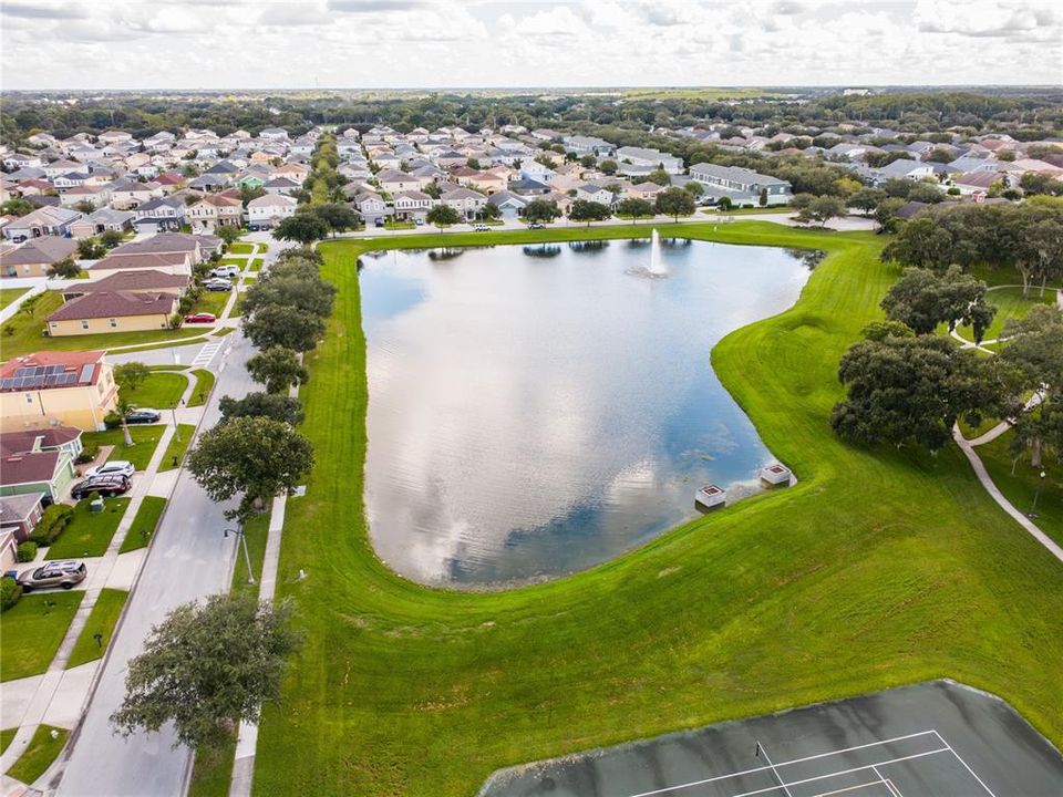 En Venta: $257,000 (3 camas, 2 baños, 1588 Pies cuadrados)