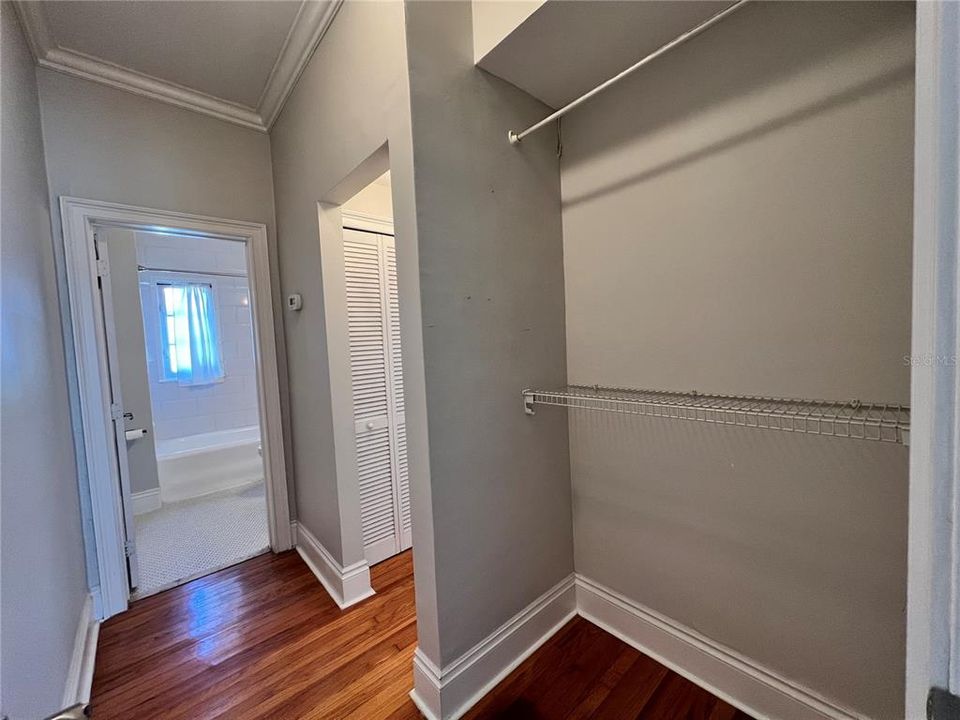 For Rent: $1,750 (1 beds, 1 baths, 641 Square Feet)