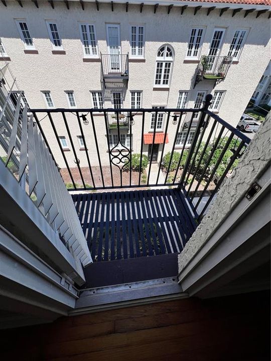 For Rent: $1,750 (1 beds, 1 baths, 641 Square Feet)