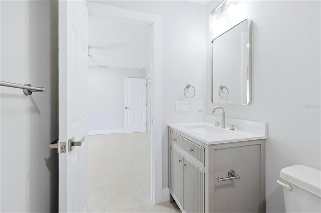 На продажу: $289,000 (3 спален, 2 ванн, 1088 Квадратных фут)