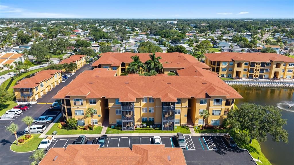 На продажу: $167,999 (1 спален, 1 ванн, 890 Квадратных фут)