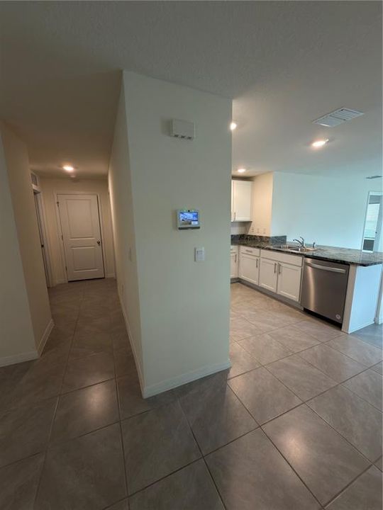 For Rent: $2,000 (3 beds, 2 baths, 1504 Square Feet)