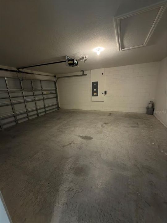 For Rent: $2,000 (3 beds, 2 baths, 1504 Square Feet)