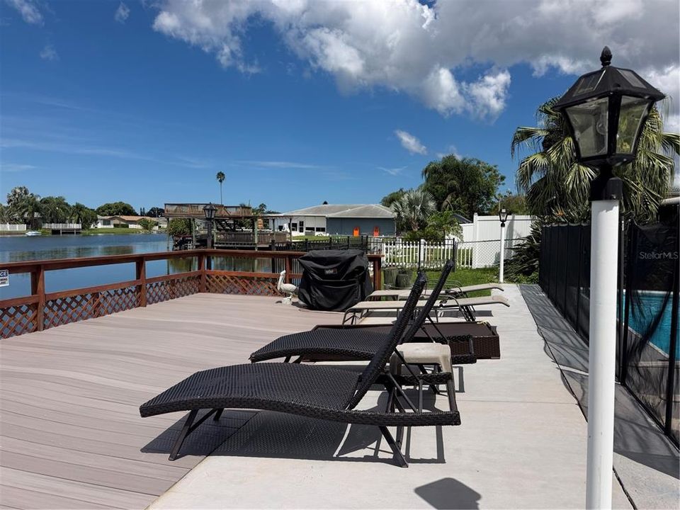 For Sale: $335,000 (2 beds, 1 baths, 1112 Square Feet)