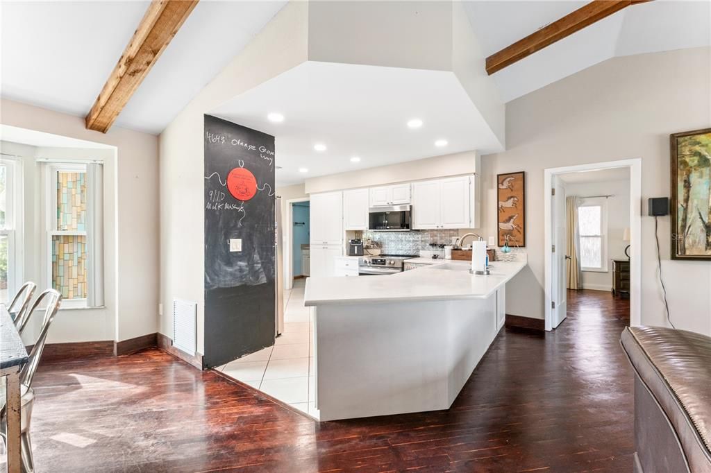 En Venta: $634,990 (3 camas, 2 baños, 1811 Pies cuadrados)