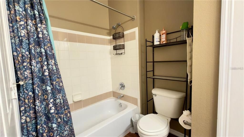 В аренду: $2,300 (2 спален, 2 ванн, 1548 Квадратных фут)