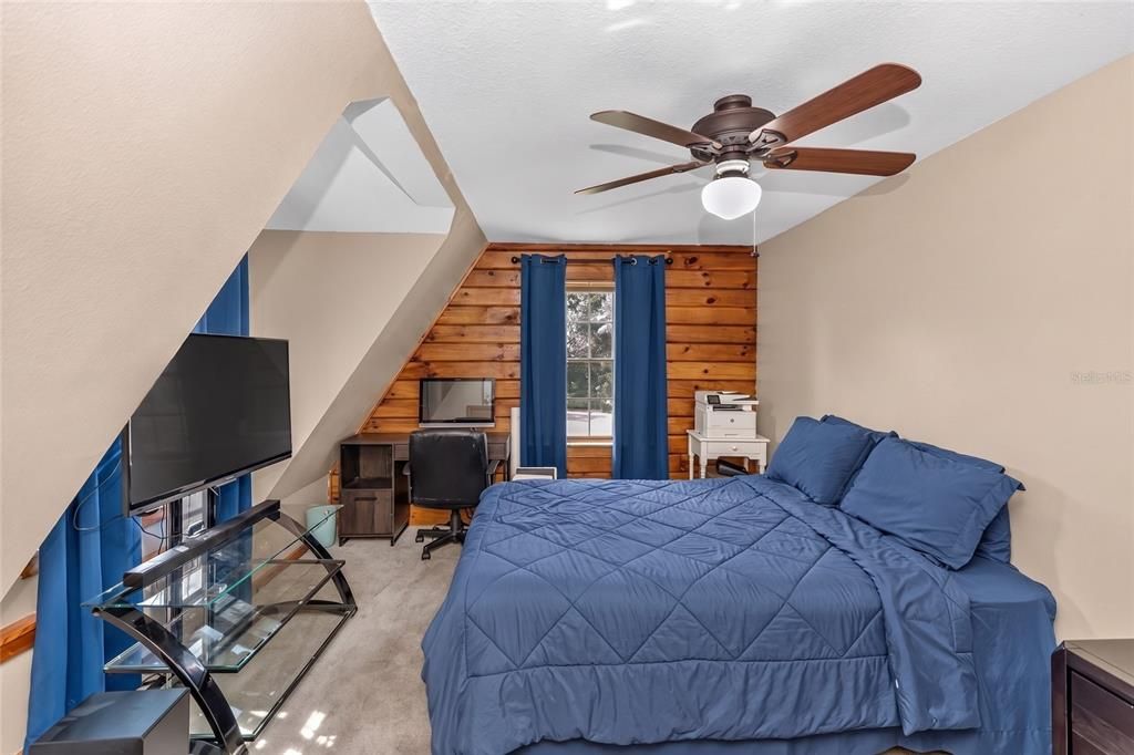 For Sale: $599,900 (3 beds, 2 baths, 2350 Square Feet)