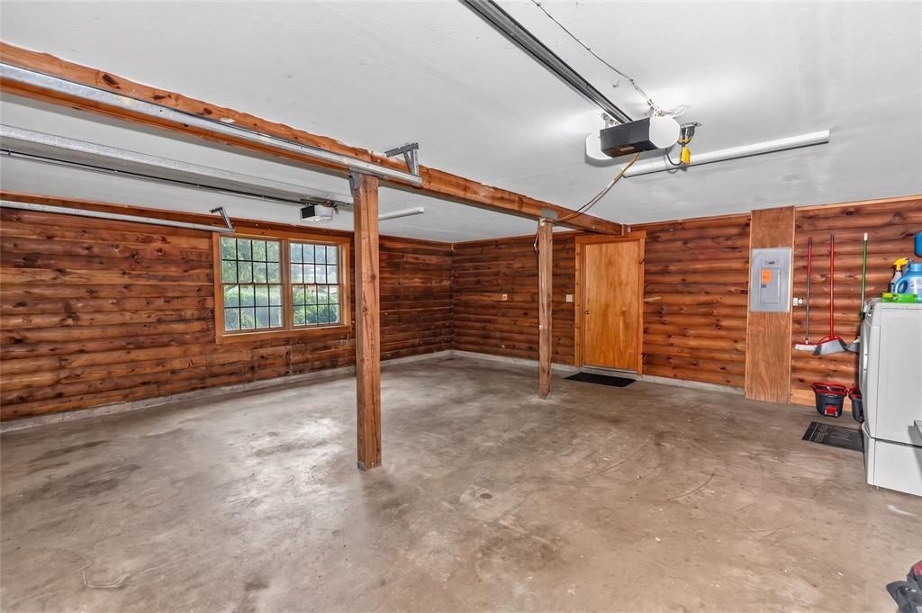 For Sale: $599,900 (3 beds, 2 baths, 2350 Square Feet)
