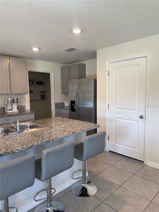 For Rent: $2,990 (5 beds, 3 baths, 2447 Square Feet)