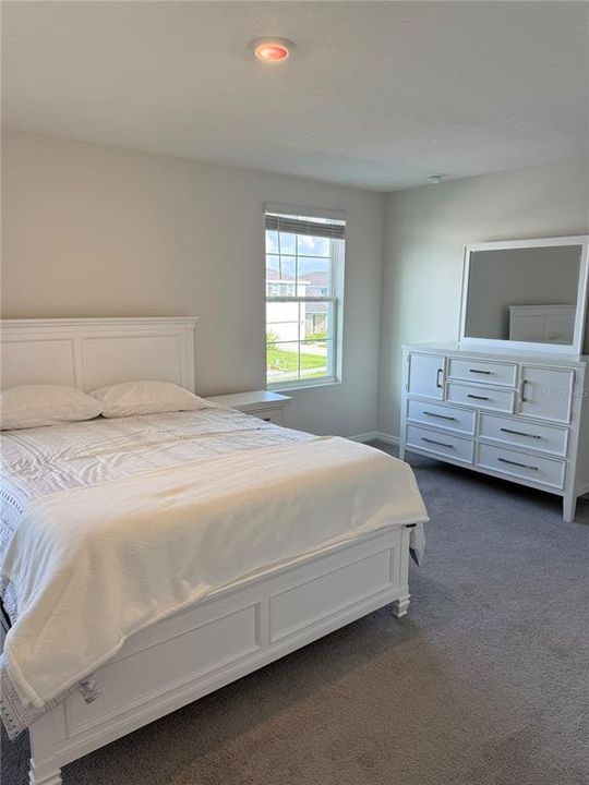 For Rent: $2,990 (5 beds, 3 baths, 2447 Square Feet)