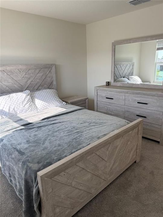 For Rent: $2,990 (5 beds, 3 baths, 2447 Square Feet)