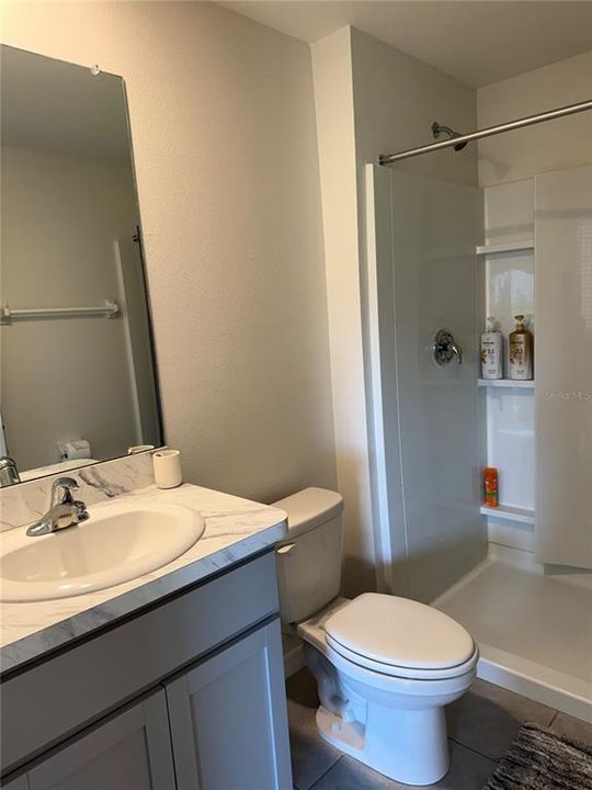 For Rent: $2,990 (5 beds, 3 baths, 2447 Square Feet)