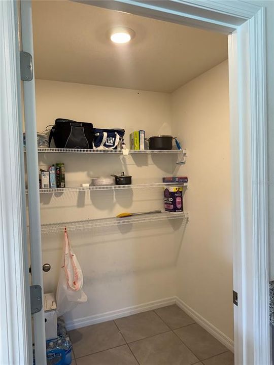 For Rent: $2,990 (5 beds, 3 baths, 2447 Square Feet)