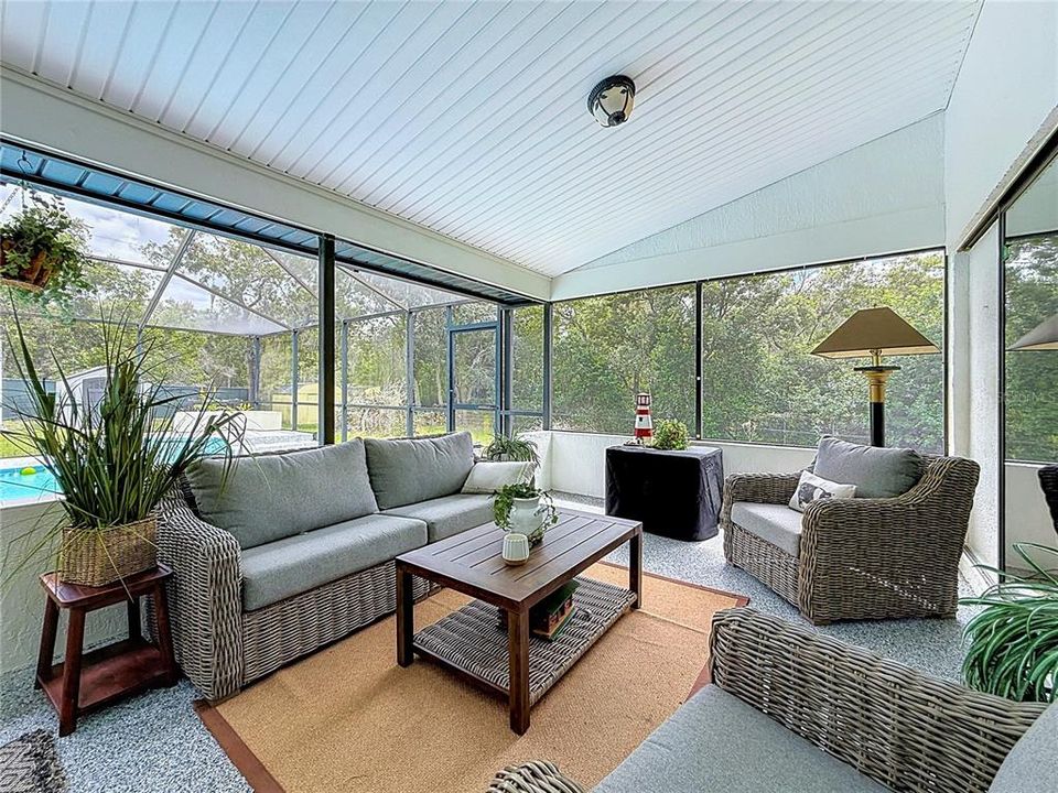 For Sale: $535,000 (3 beds, 2 baths, 1681 Square Feet)