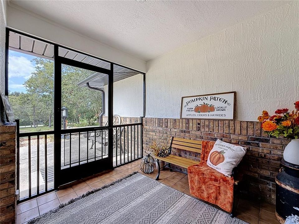 For Sale: $535,000 (3 beds, 2 baths, 1681 Square Feet)