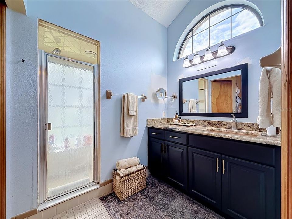 For Sale: $535,000 (3 beds, 2 baths, 1681 Square Feet)