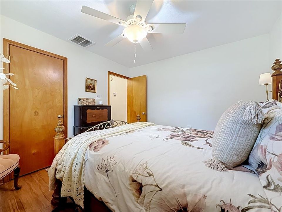 For Sale: $535,000 (3 beds, 2 baths, 1681 Square Feet)