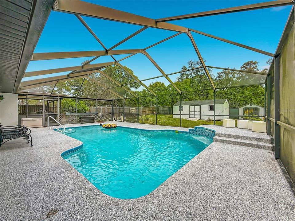 For Sale: $535,000 (3 beds, 2 baths, 1681 Square Feet)