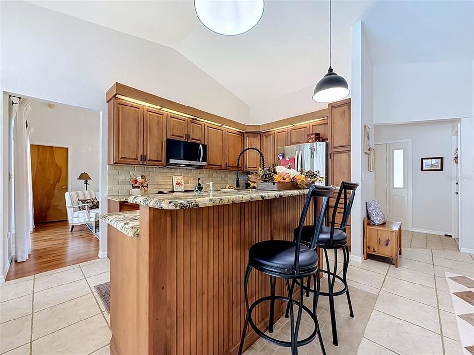 For Sale: $535,000 (3 beds, 2 baths, 1681 Square Feet)