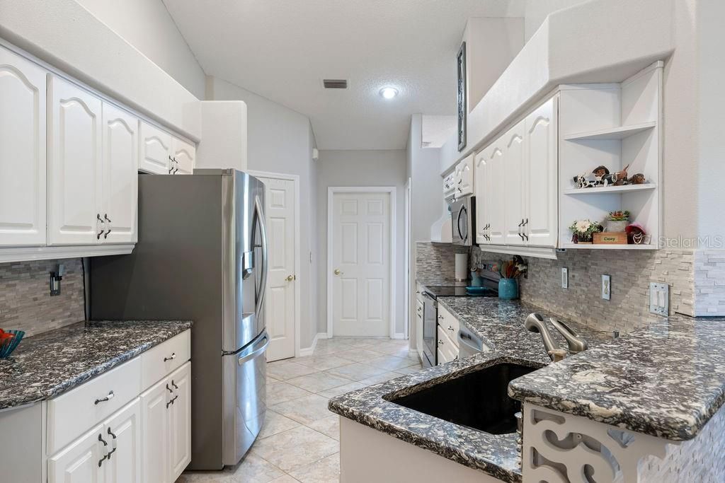 For Sale: $360,000 (3 beds, 2 baths, 1795 Square Feet)