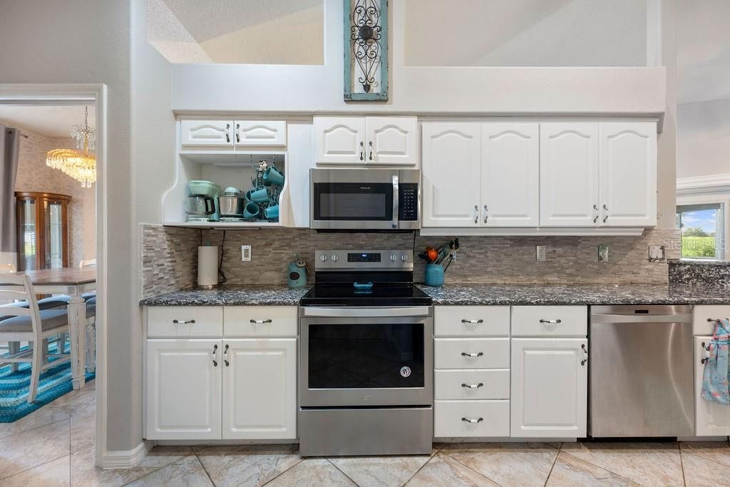 For Sale: $360,000 (3 beds, 2 baths, 1795 Square Feet)