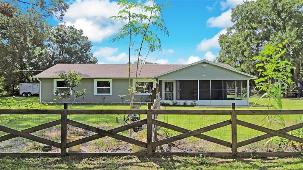 En Venta: $449,000 (3 camas, 2 baños, 1531 Pies cuadrados)