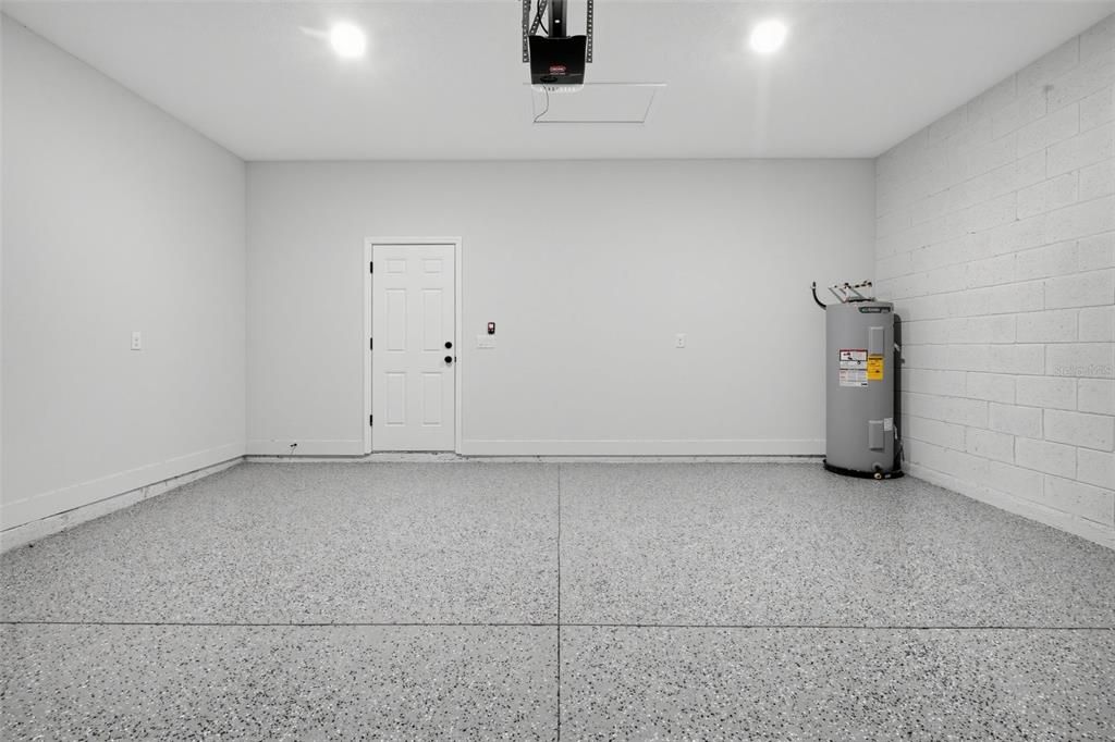 For Sale: $299,900 (3 beds, 2 baths, 1529 Square Feet)