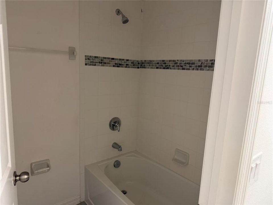 На продажу: $249,900 (4 спален, 3 ванн, 2014 Квадратных фут)