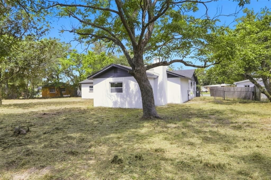 На продажу: $350,000 (4 спален, 2 ванн, 1864 Квадратных фут)