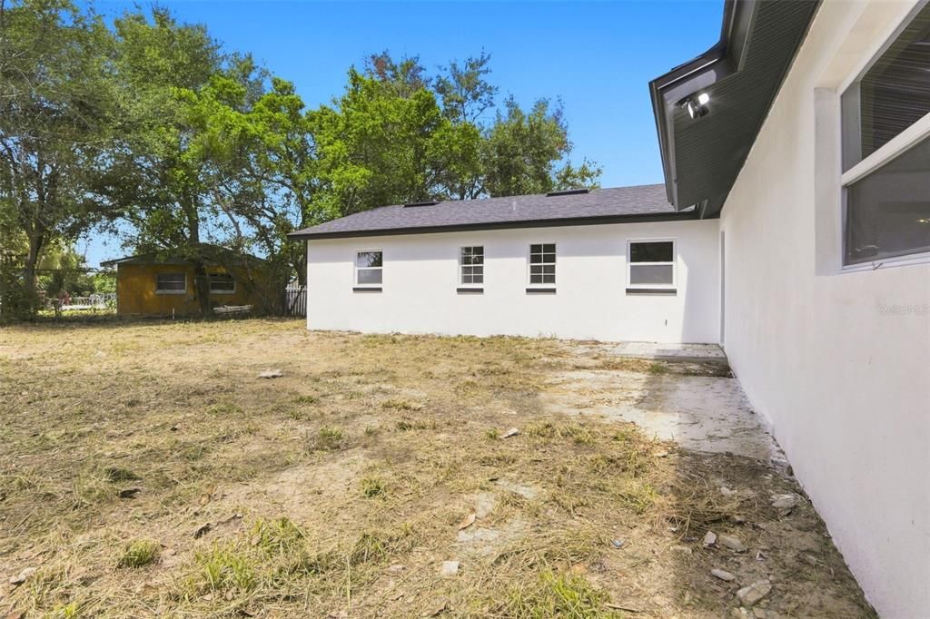 На продажу: $350,000 (4 спален, 2 ванн, 1864 Квадратных фут)