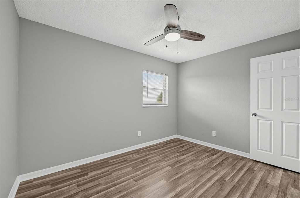 For Sale: $314,000 (4 beds, 3 baths, 1152 Square Feet)