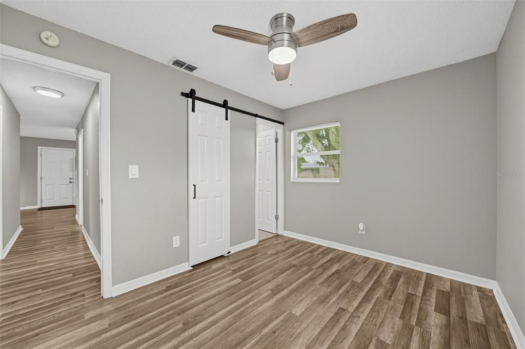 For Sale: $314,000 (4 beds, 3 baths, 1152 Square Feet)