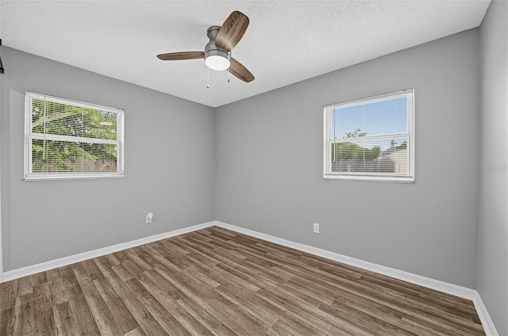 For Sale: $314,000 (4 beds, 3 baths, 1152 Square Feet)