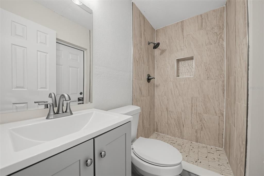 For Sale: $314,000 (4 beds, 3 baths, 1152 Square Feet)