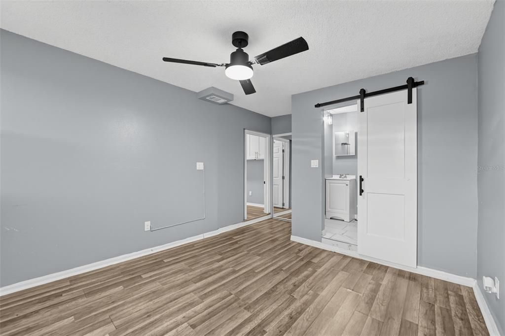 For Sale: $314,000 (4 beds, 3 baths, 1152 Square Feet)