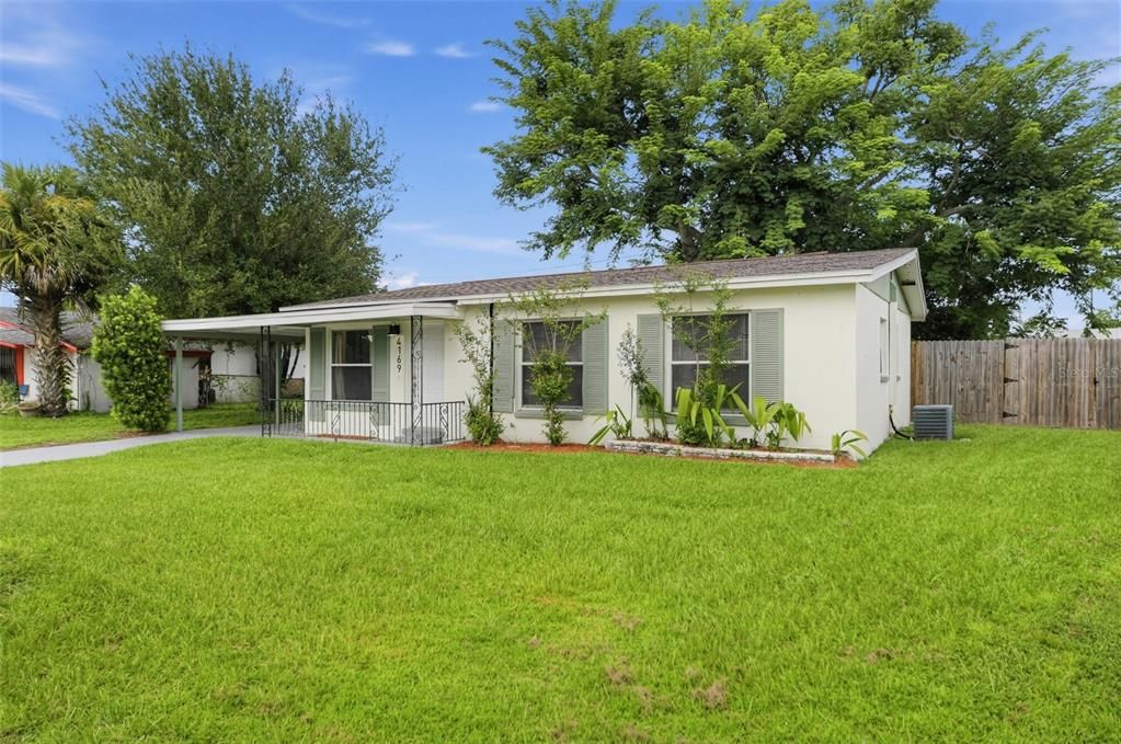 For Sale: $314,000 (4 beds, 3 baths, 1152 Square Feet)