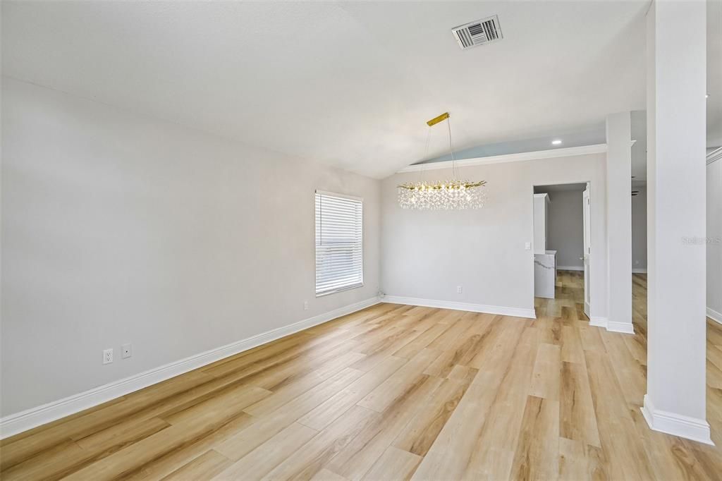 For Sale: $574,900 (3 beds, 2 baths, 2009 Square Feet)