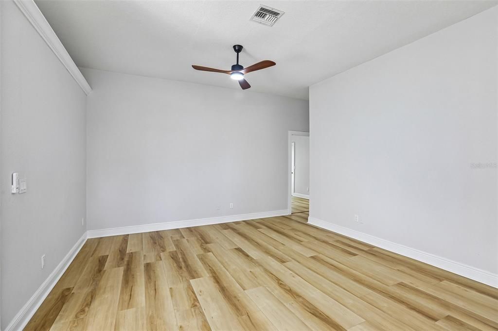 For Sale: $574,900 (3 beds, 2 baths, 2009 Square Feet)