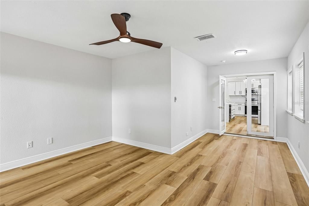 For Sale: $574,900 (3 beds, 2 baths, 2009 Square Feet)