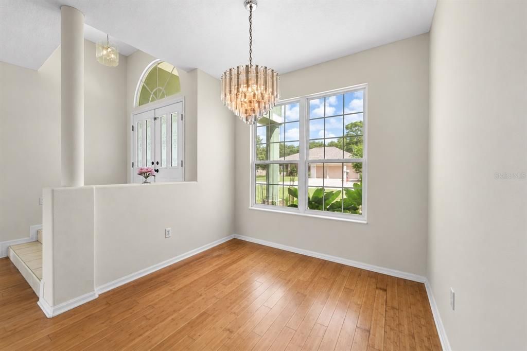 На продажу: $325,000 (3 спален, 2 ванн, 1725 Квадратных фут)