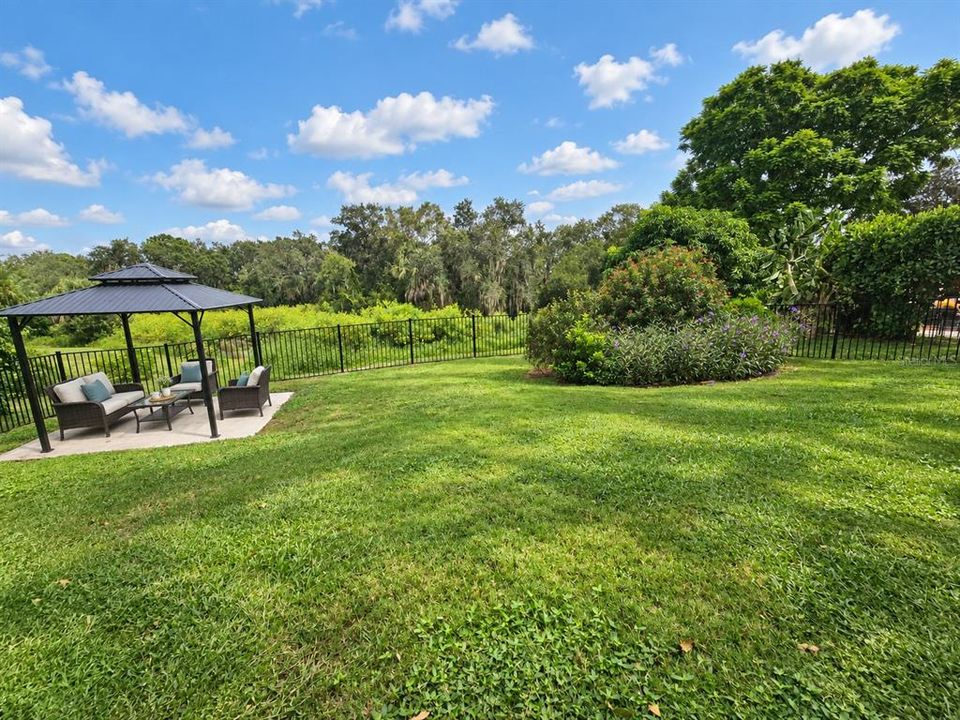 For Sale: $435,000 (3 beds, 2 baths, 1143 Square Feet)