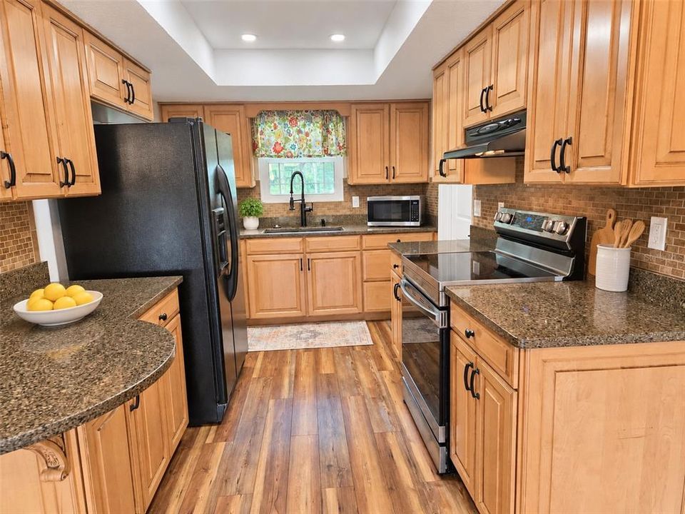 For Sale: $435,000 (3 beds, 2 baths, 1143 Square Feet)