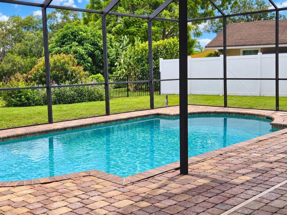 For Sale: $435,000 (3 beds, 2 baths, 1143 Square Feet)