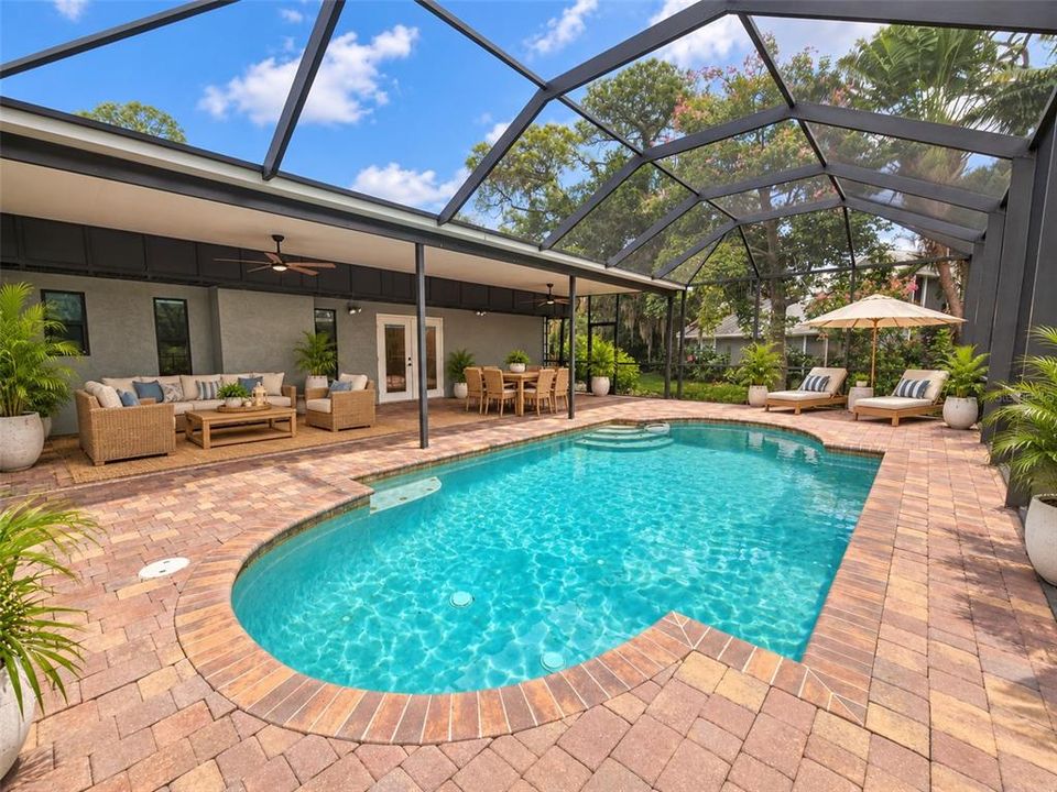For Sale: $435,000 (3 beds, 2 baths, 1143 Square Feet)