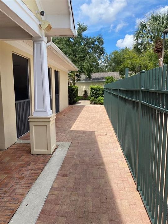 For Rent: $1,450 (2 beds, 2 baths, 1205 Square Feet)