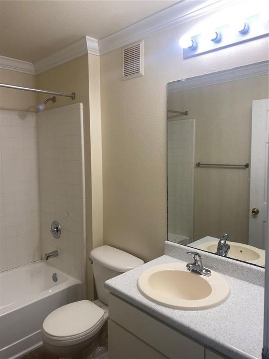 For Rent: $1,450 (2 beds, 2 baths, 1205 Square Feet)